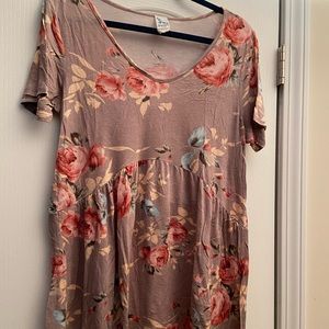 Brenda’s USA floral shirt with a high low seam